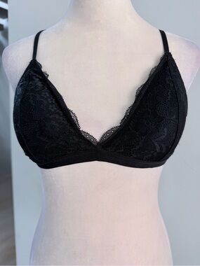 Essentials Black Lace Triangle Bralette size M